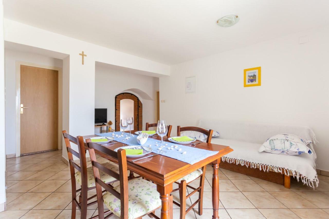 Marina Apartment Malinska Luaran gambar
